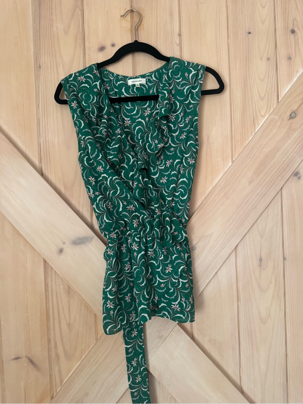 Max Studio Women’s Green Floral Faux Wrap Tie Waist Blouse Size Small
